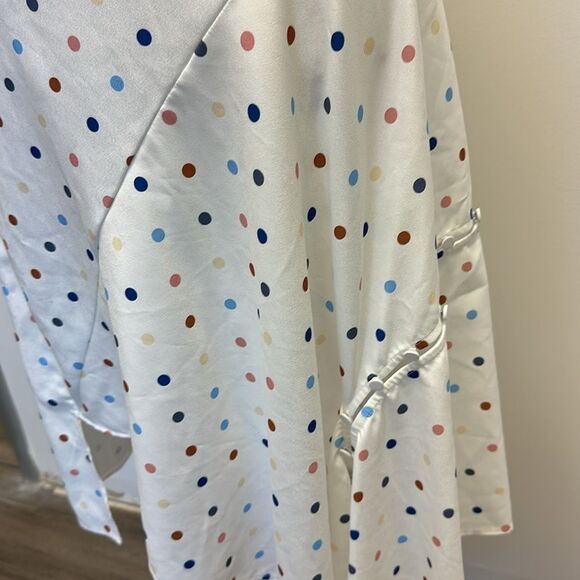 N12H Wonderland Skirt White Dots Asymmetrical Handkerchief Hem Sz Small 2-4 - Picture 2 of 5